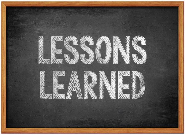 lessons learned chalkboard 600x436 - 2017 Retrospective : Lessons Learned.